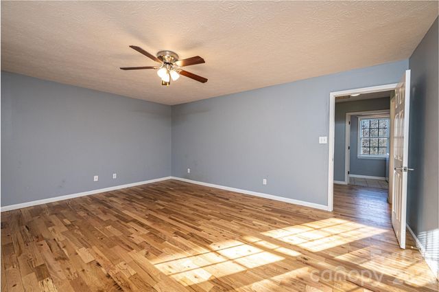 307 Carrituck Court, Lenoir, NC 28645