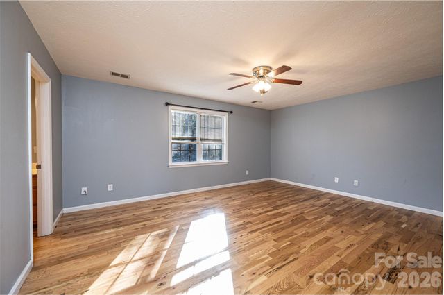 307 Carrituck Court, Lenoir, NC 28645