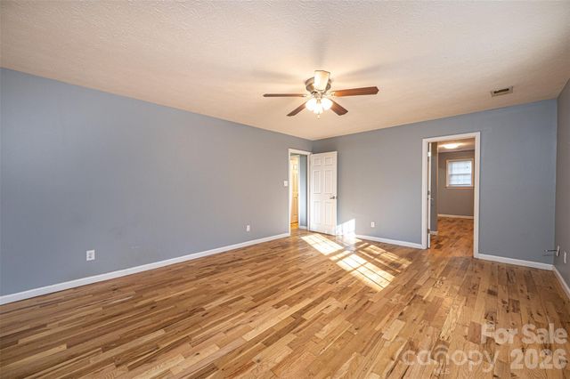 307 Carrituck Court, Lenoir, NC 28645