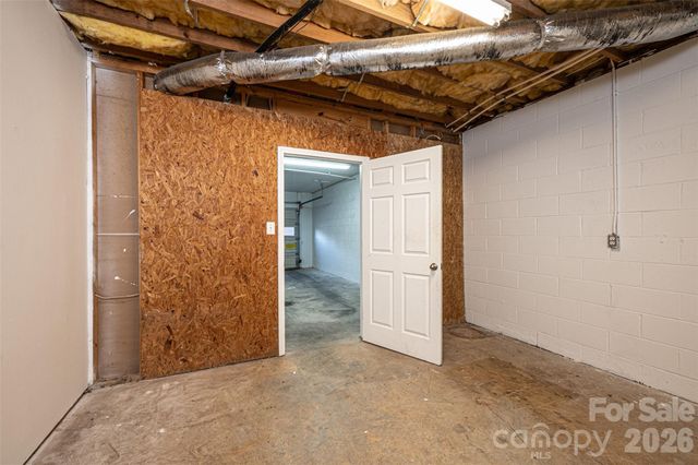 307 Carrituck Court, Lenoir, NC 28645