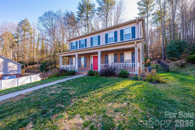 307 Carrituck Court, Lenoir, NC 28645