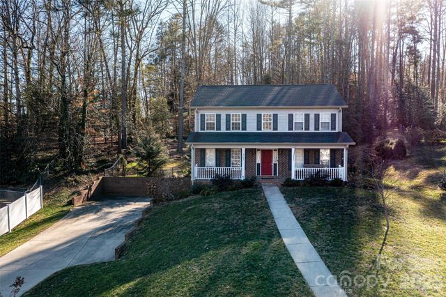 307 Carrituck Court, Lenoir, NC 28645
