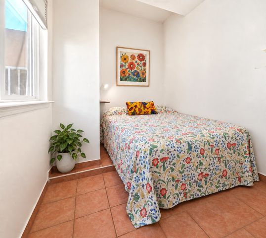 2758 Via Venado, Santa Fe, NM 87505
