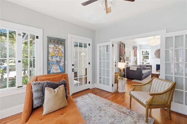 122 N MILLS AVENUE, Orlando, FL 32801