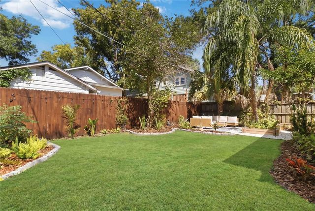122 N MILLS AVENUE, Orlando, FL 32801