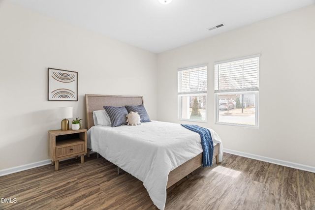 120 Sweet Vine Way, Holly Springs, NC 27540