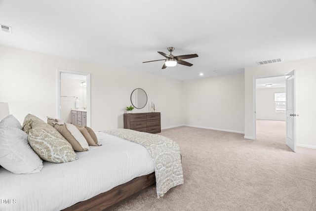 120 Sweet Vine Way, Holly Springs, NC 27540