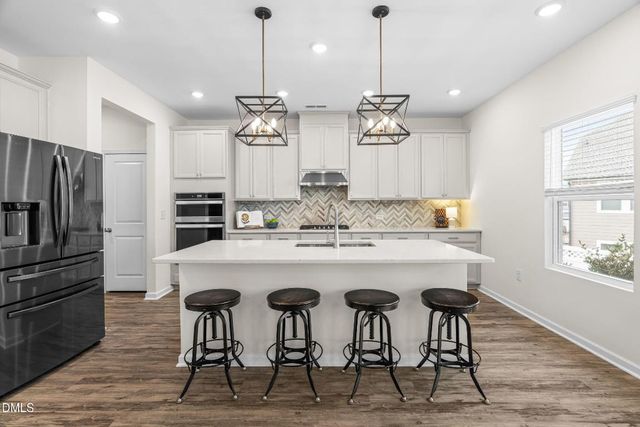 120 Sweet Vine Way, Holly Springs, NC 27540