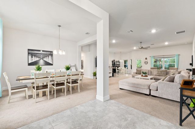 8324 Amalfi Circle, Fort Pierce, FL 34951