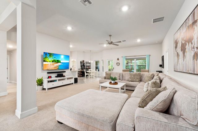 8324 Amalfi Circle, Fort Pierce, FL 34951