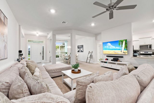 8324 Amalfi Circle, Fort Pierce, FL 34951