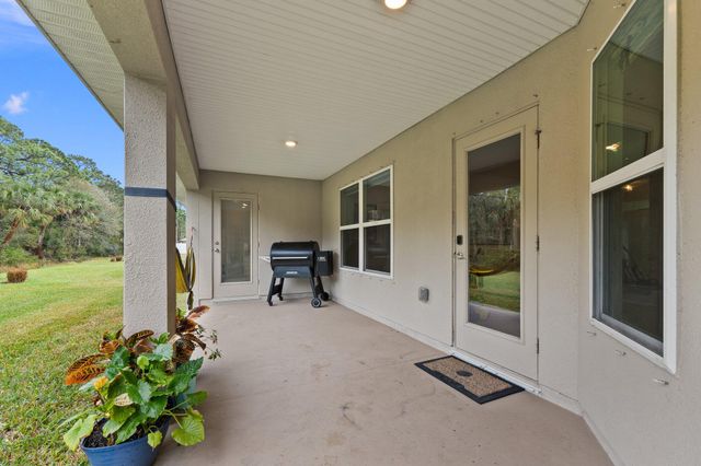 8324 Amalfi Circle, Fort Pierce, FL 34951