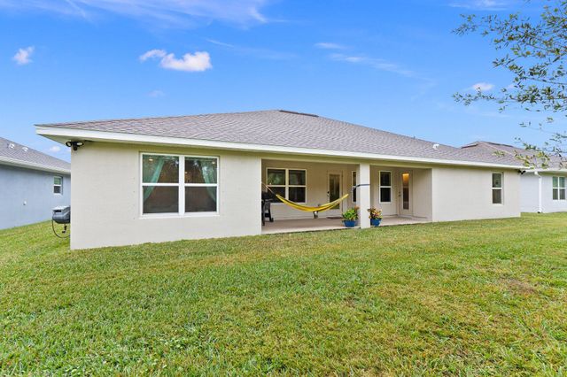 8324 Amalfi Circle, Fort Pierce, FL 34951