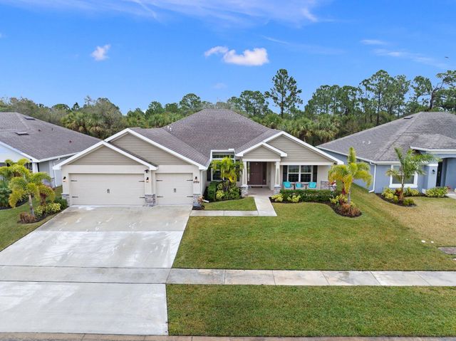 8324 Amalfi Circle, Fort Pierce, FL 34951