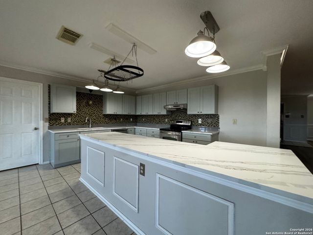 18510 Paloma Wood, San Antonio, TX 78259