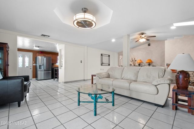 2350 W Sunkist Road, Tucson, AZ 85755