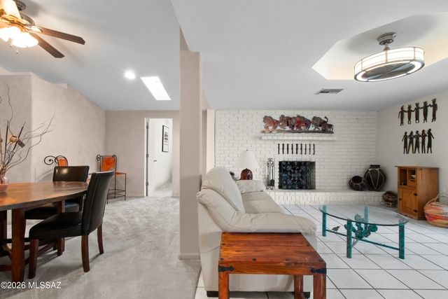 2350 W Sunkist Road, Tucson, AZ 85755