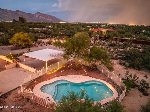 2350 W Sunkist Road, Tucson, AZ 85755