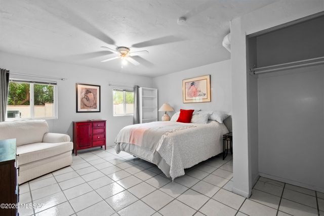 2350 W Sunkist Road, Tucson, AZ 85755