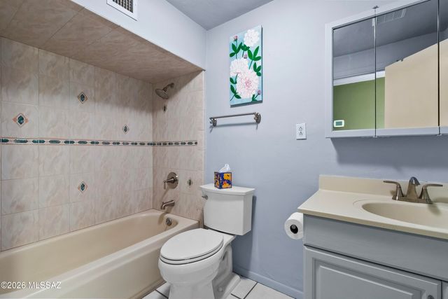 2350 W Sunkist Road, Tucson, AZ 85755