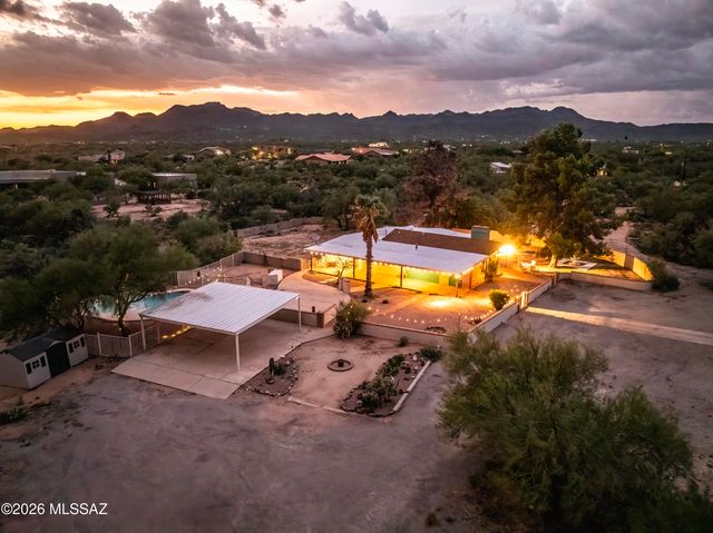 2350 W Sunkist Road, Tucson, AZ 85755