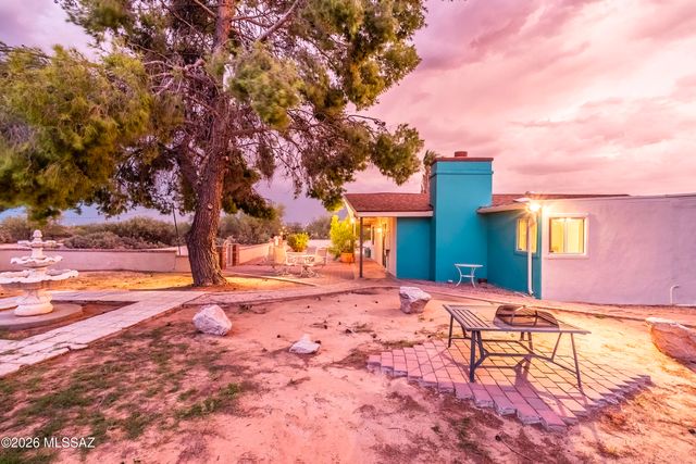 2350 W Sunkist Road, Tucson, AZ 85755