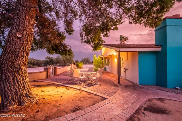 2350 W Sunkist Road, Tucson, AZ 85755