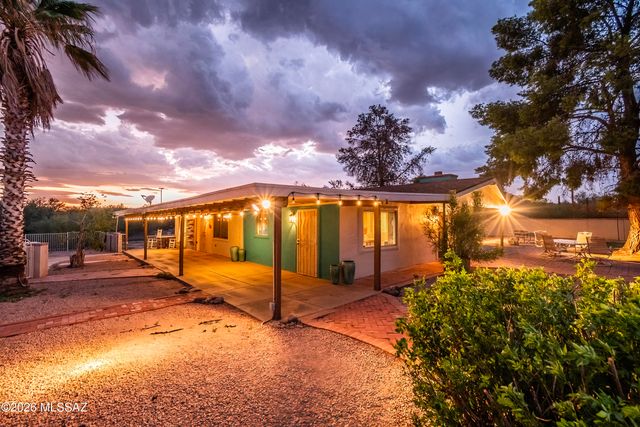 2350 W Sunkist Road, Tucson, AZ 85755