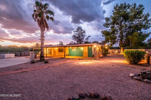 2350 W Sunkist Road, Tucson, AZ 85755