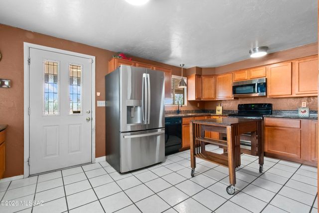2350 W Sunkist Road, Tucson, AZ 85755