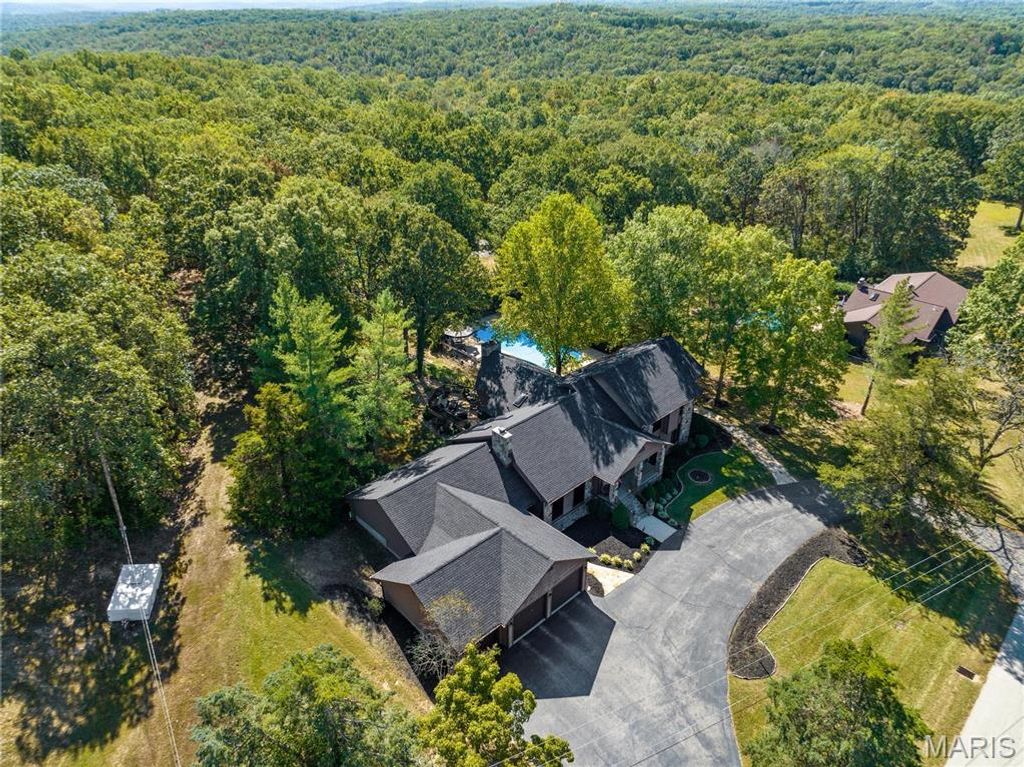 515 Country Lane, Sullivan, MO 63080