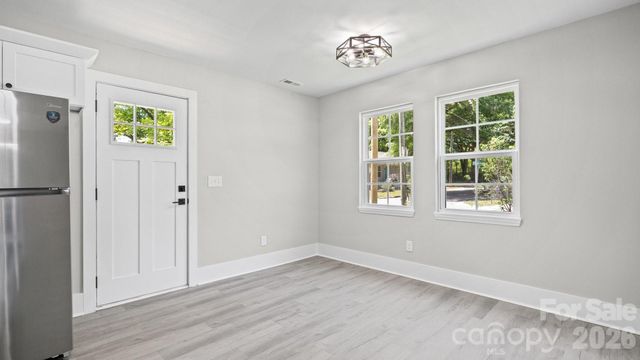 125 Oregon Street, Charlotte, NC 28208