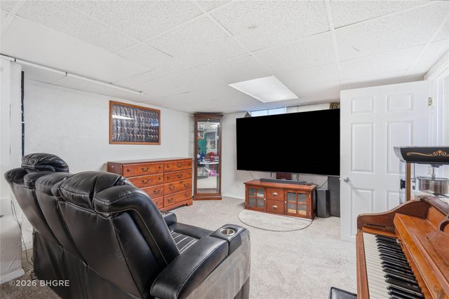 1301 57th Place, Des Moines, IA 50311
