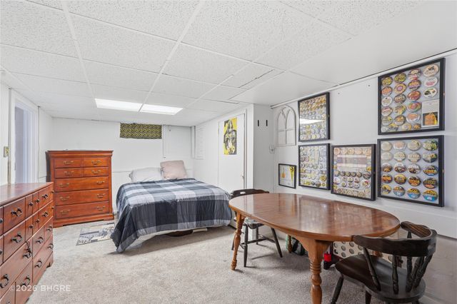 1301 57th Place, Des Moines, IA 50311