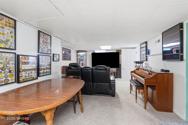 1301 57th Place, Des Moines, IA 50311