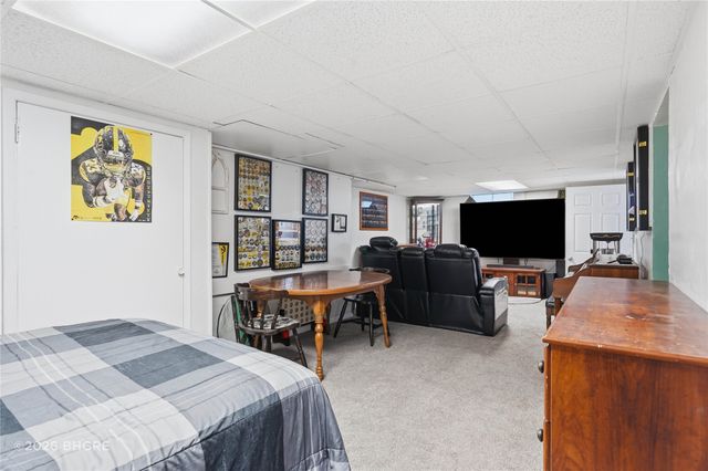 1301 57th Place, Des Moines, IA 50311