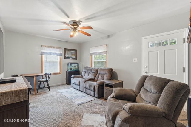 1301 57th Place, Des Moines, IA 50311