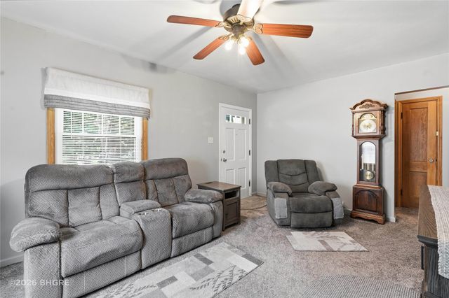 1301 57th Place, Des Moines, IA 50311