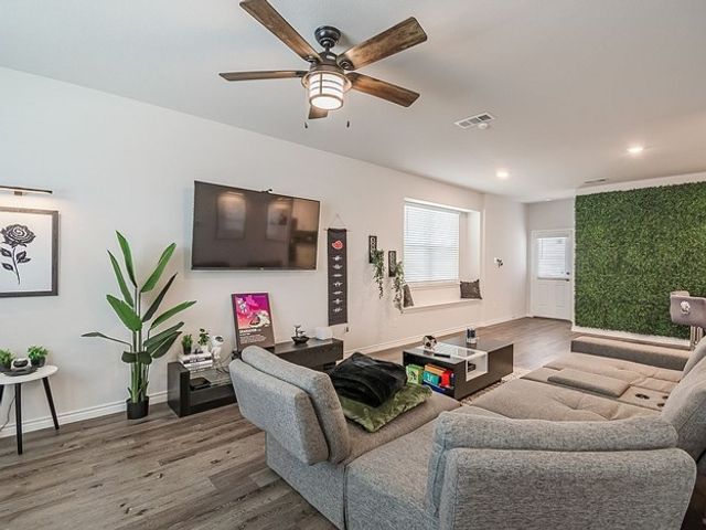 5632 Shore Point Trail, Fort Worth, TX 76119