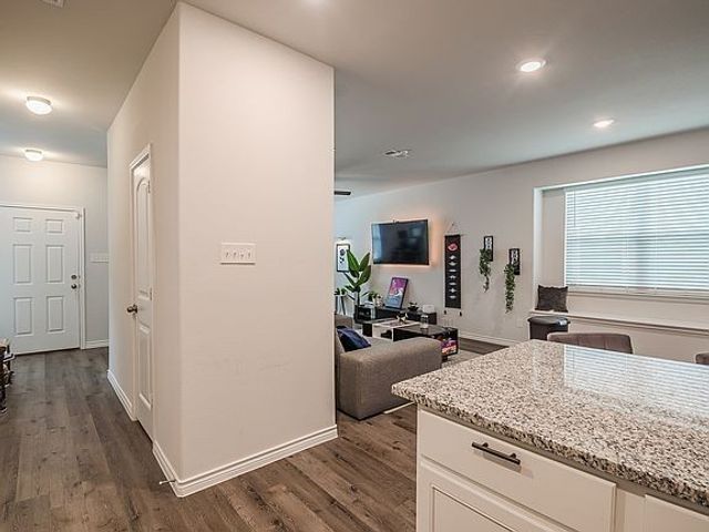 5632 Shore Point Trail, Fort Worth, TX 76119