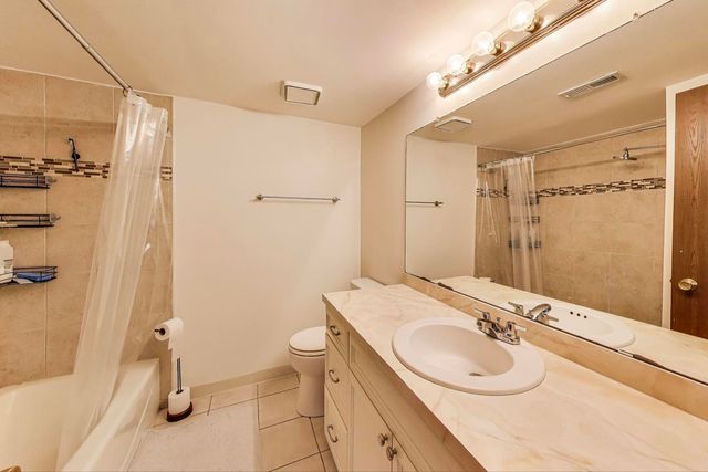 3412 Donovan Drive 1, Crete, IL 60417