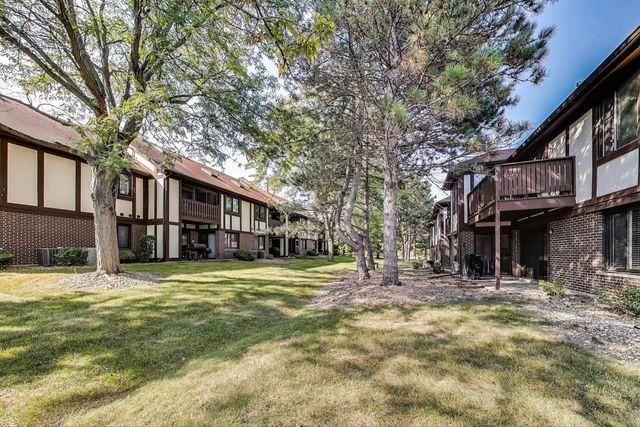 3412 Donovan Drive 1, Crete, IL 60417