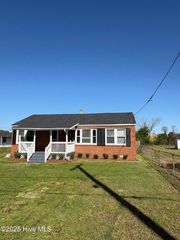 120 Jackson Street, Edenton, NC 27932
