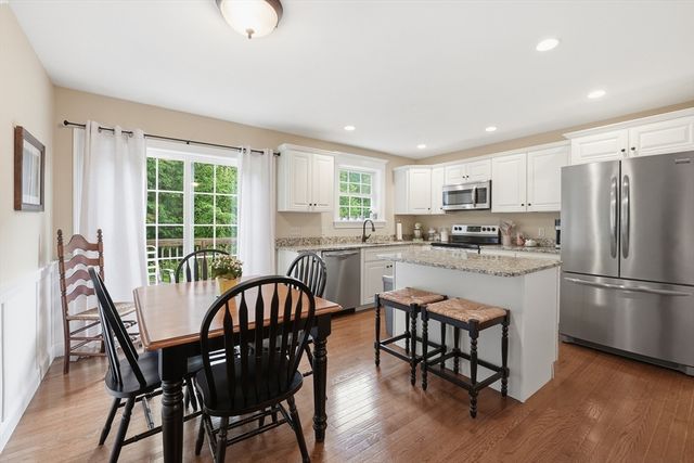 215 Sarty Rd, Warren, MA 01083