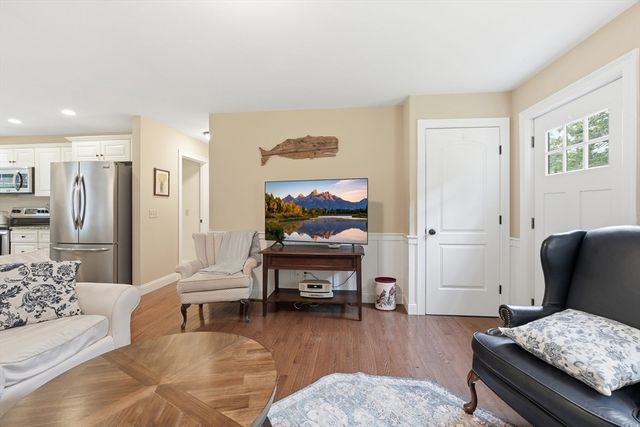 215 Sarty Rd, Warren, MA 01083