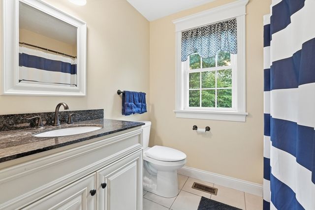 215 Sarty Rd, Warren, MA 01083
