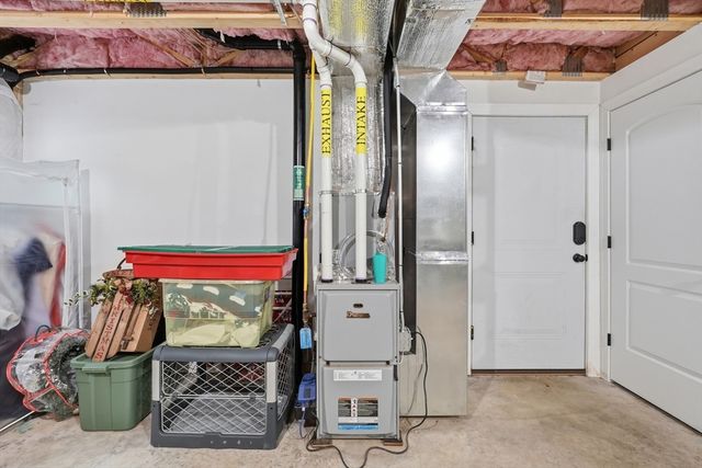 215 Sarty Rd, Warren, MA 01083