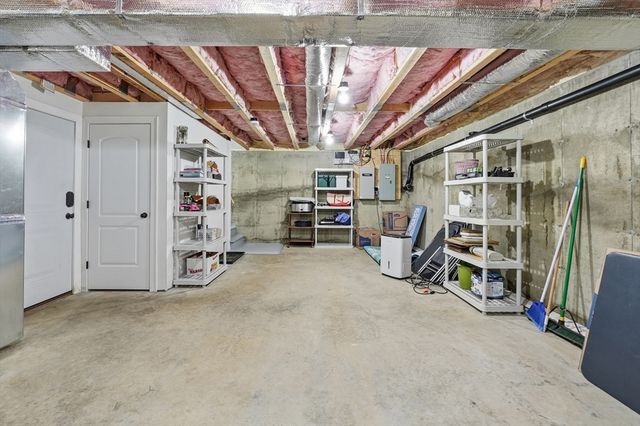 215 Sarty Rd, Warren, MA 01083