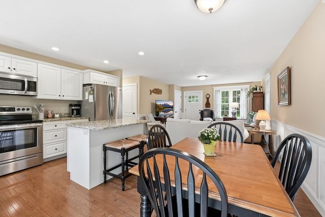 215 Sarty Rd, Warren, MA 01083