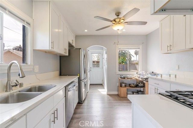 1100 W 103rd Street, Los Angeles, CA 90044